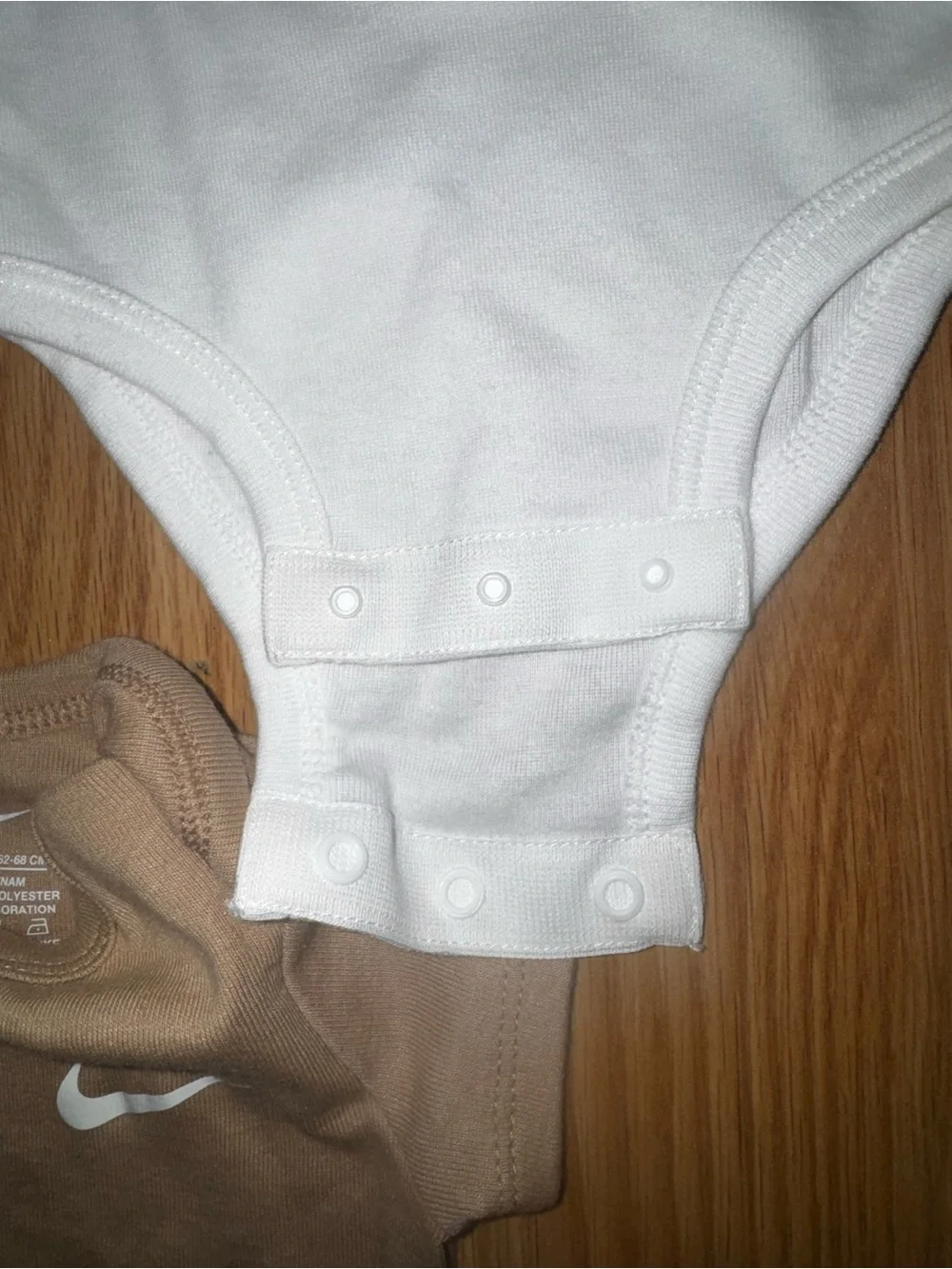 Nike Baby One Piece Bodysuits Onesies with Snaps White, Tan, Oatmeal 3 Pack 6mos